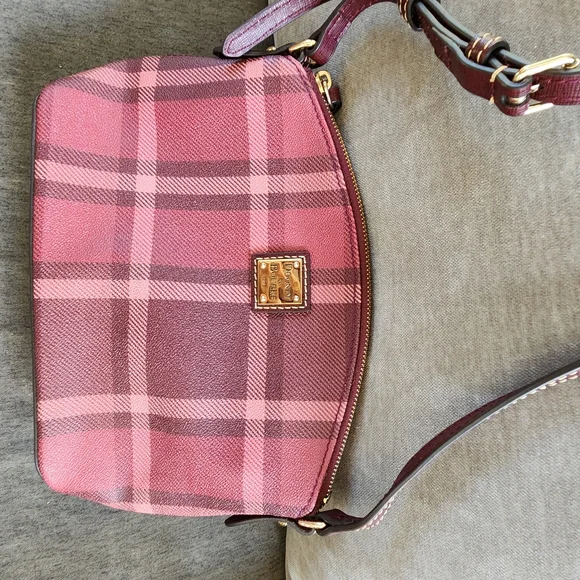 Dooney And Bourke Crossbody - Picture 2 of 7
